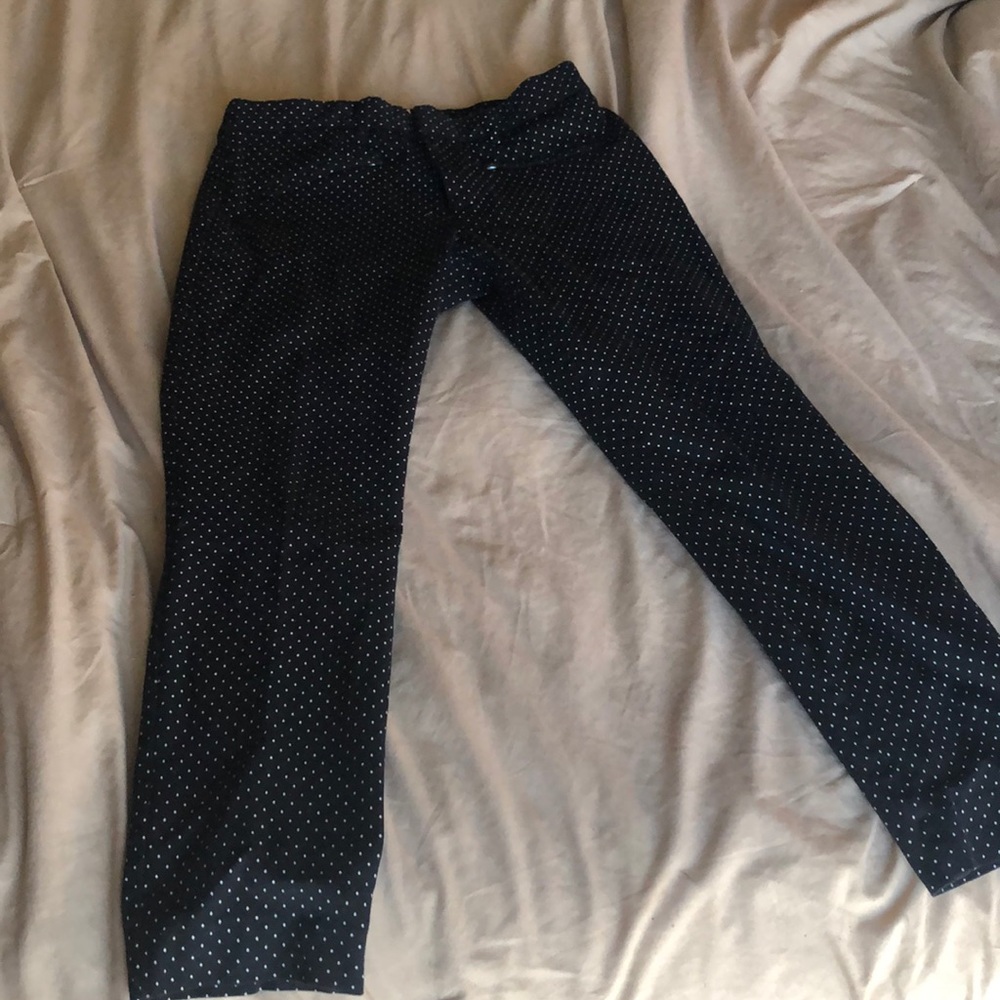 Small polka dot skinny stretch Gap pants.